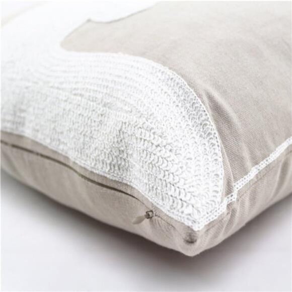 Pack of 4 Christmas Pillow Covers Embroidery Sleigh Snowflakes Winter Decorative - Picture 5 of 7